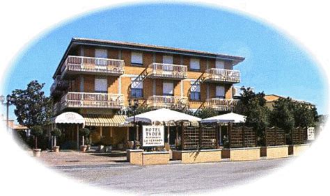 Todi : hotel albergo ristorante TUDER.